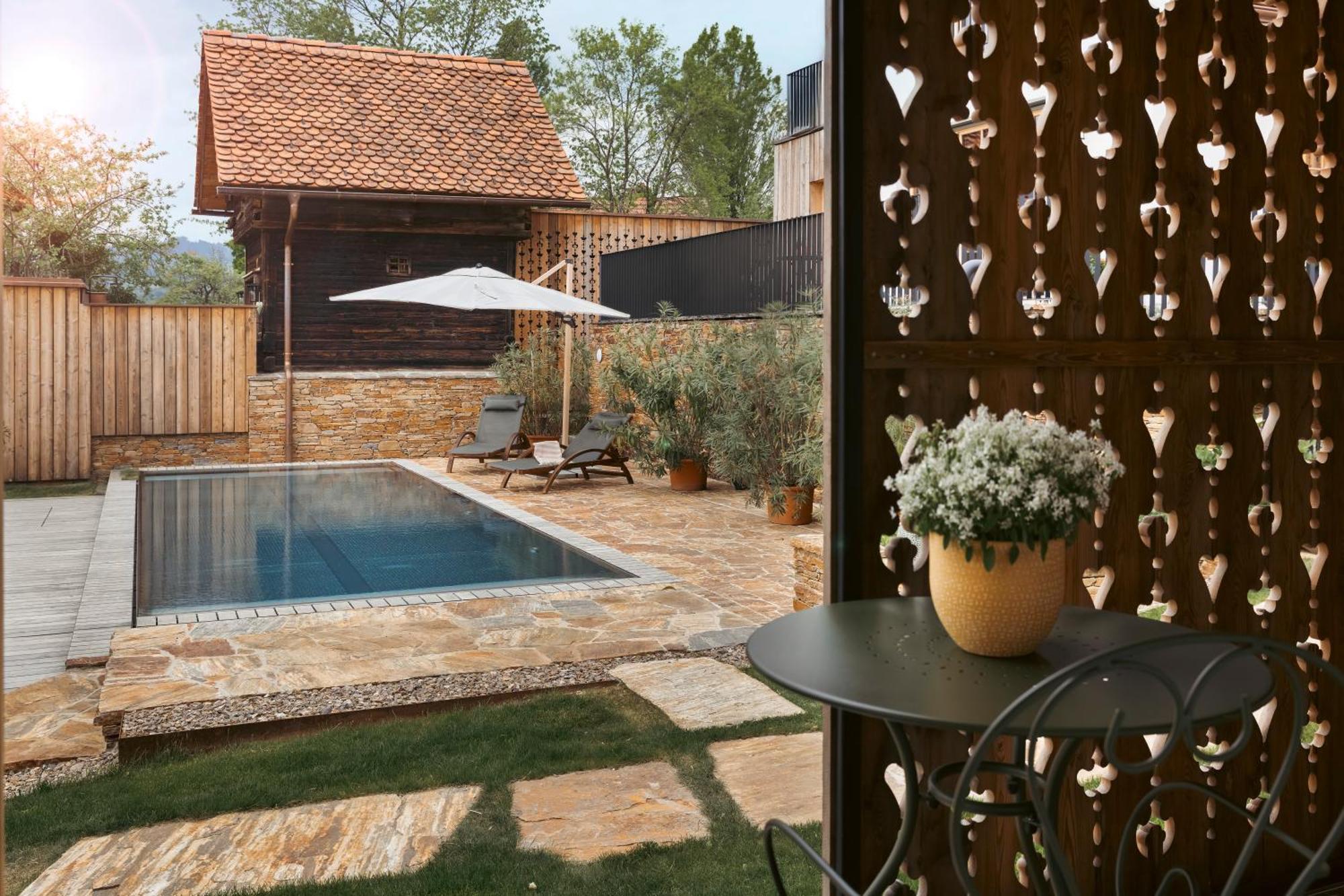 Am Wildbachberg - Luxus Ferienhaeuser Mit Infinitypool, Privatsauna Und Weinkeller Deutschlandsberg Exterior foto